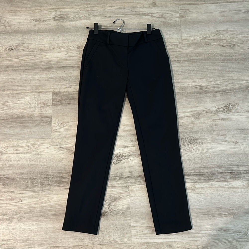 Modern Black Skinny Leg Dress Pant size 2